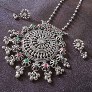 Ruby Radiance Stone Silver Pendant Set