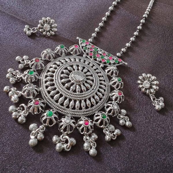 Ruby Radiance Stone Silver Pendant Set