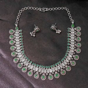 Emerald Halo Silver Necklace Set