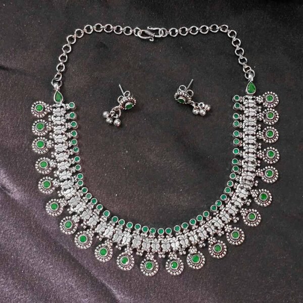 Emerald Halo Silver Necklace Set