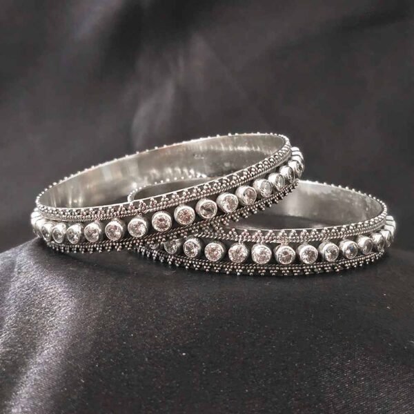 Stone Glow Pure Silver Bangle