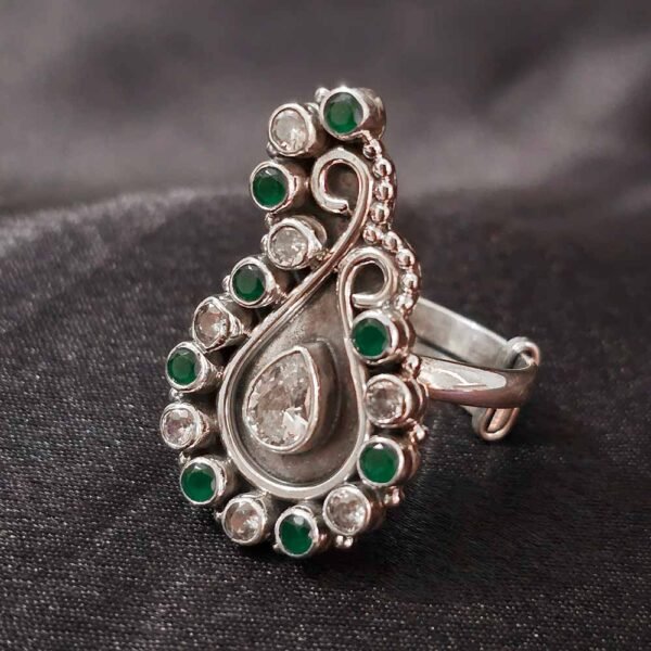 Heer Heritage Paisley Silver Ring - Image 2