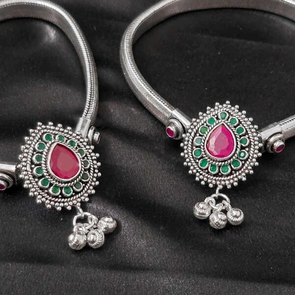 Silver Stone Flower Anklet - Image 2