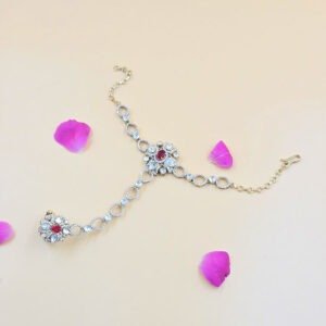 Royal Radiance Moissanite Hathphool Bracelet